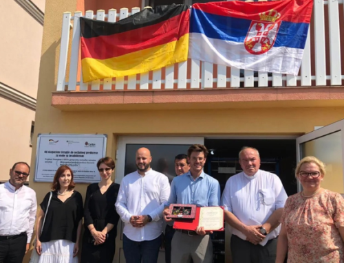 U Sremskoj Mitrovici pokrenuta Caritasova radionica za izradu papirne galanterije
