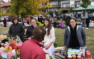 IMG_20261017_111155 Učesnice sajma - Vurdijade predstavljaju i prodaju svoje proizovde